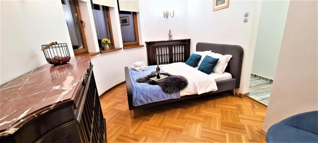 Appartamento Central Arghezi University Square Bucarest Esterno foto